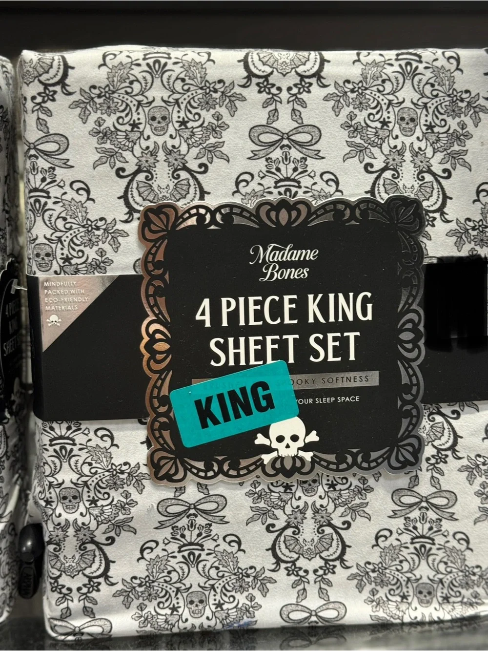 King 4-Piece Sheet Set - White with Black Skull Damask